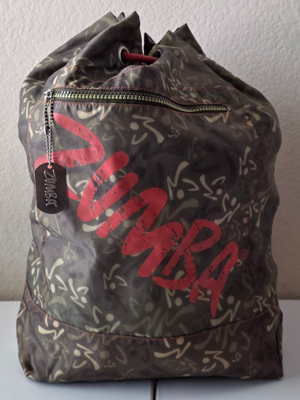 Zumba Fitness Camo Green Drawstring Pull String Sling Bag Backpack Zip Pocket